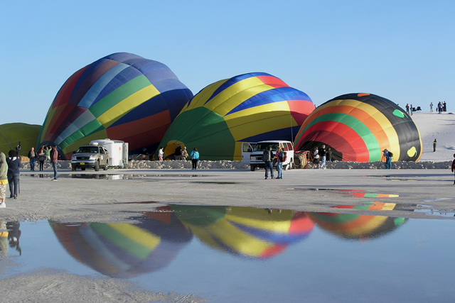 Puddle 4 - Balloon photo by Robin Roberts