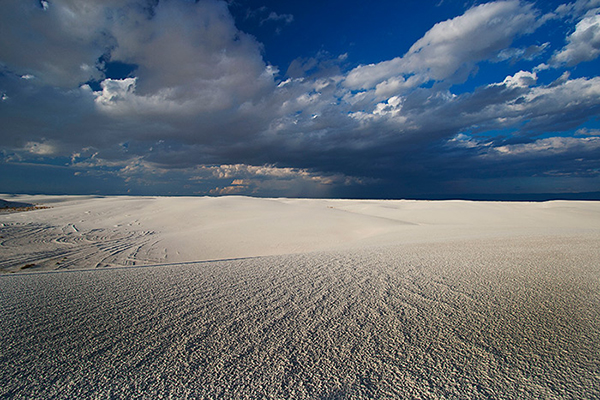 Photo: Dunes and Clouds - White Sands National Monument, New Mexico. Credits: Kevin Pfister