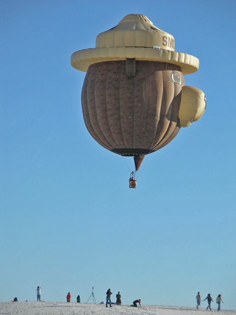 Smokey Leaves, People Follow - White Sands Hot Air Balloon Invitational 2010 - Credit: Rob Roberts